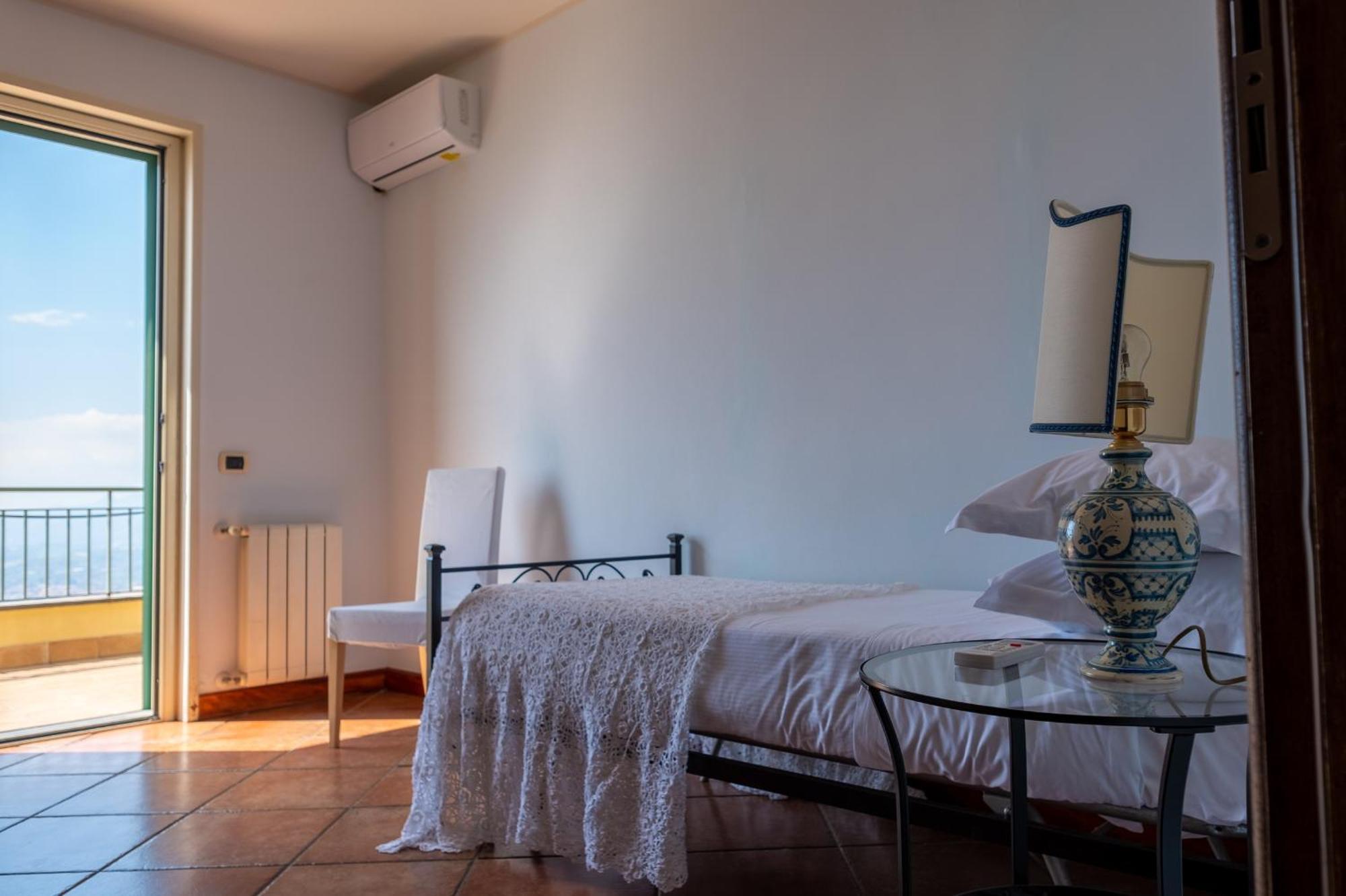 Hébergement de vacances La Gorgone *